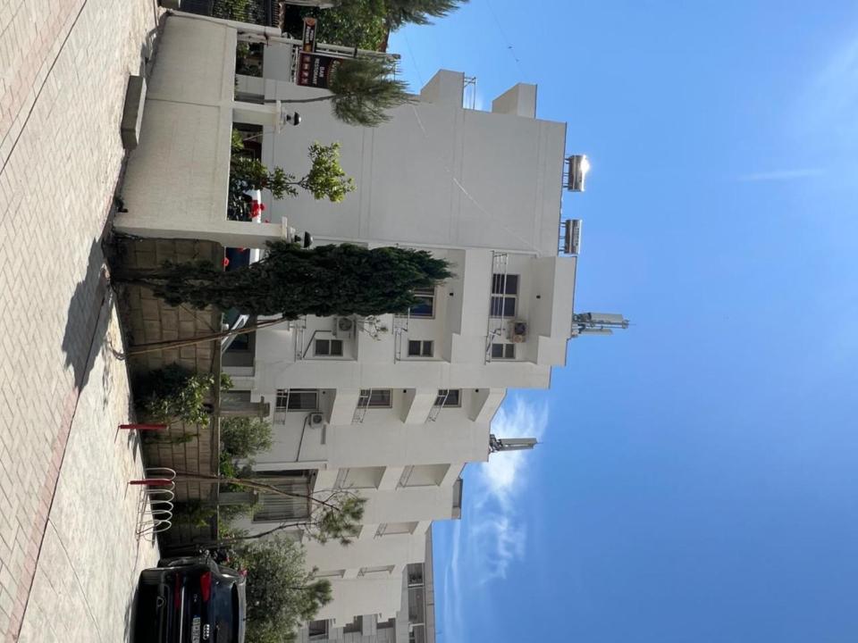 Hotel Sunrise Golem  Exterior photo
